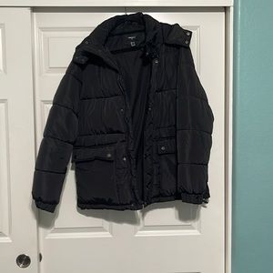 Black forever 21 puffer jacket